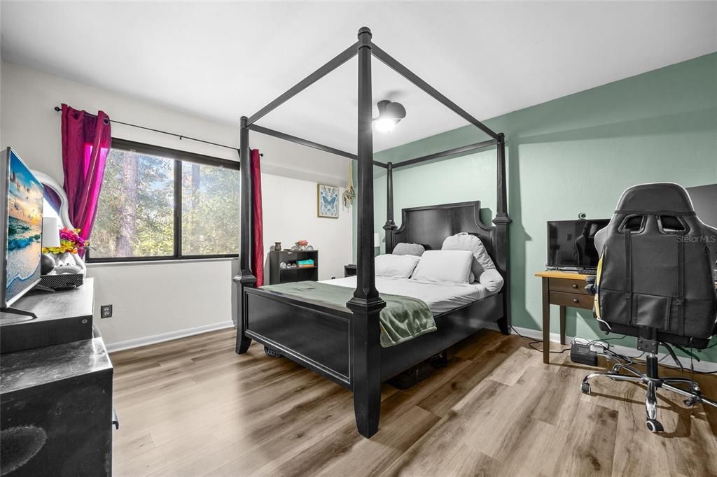 For Sale: $219,900 (2 beds, 2 baths, 1544 Square Feet)