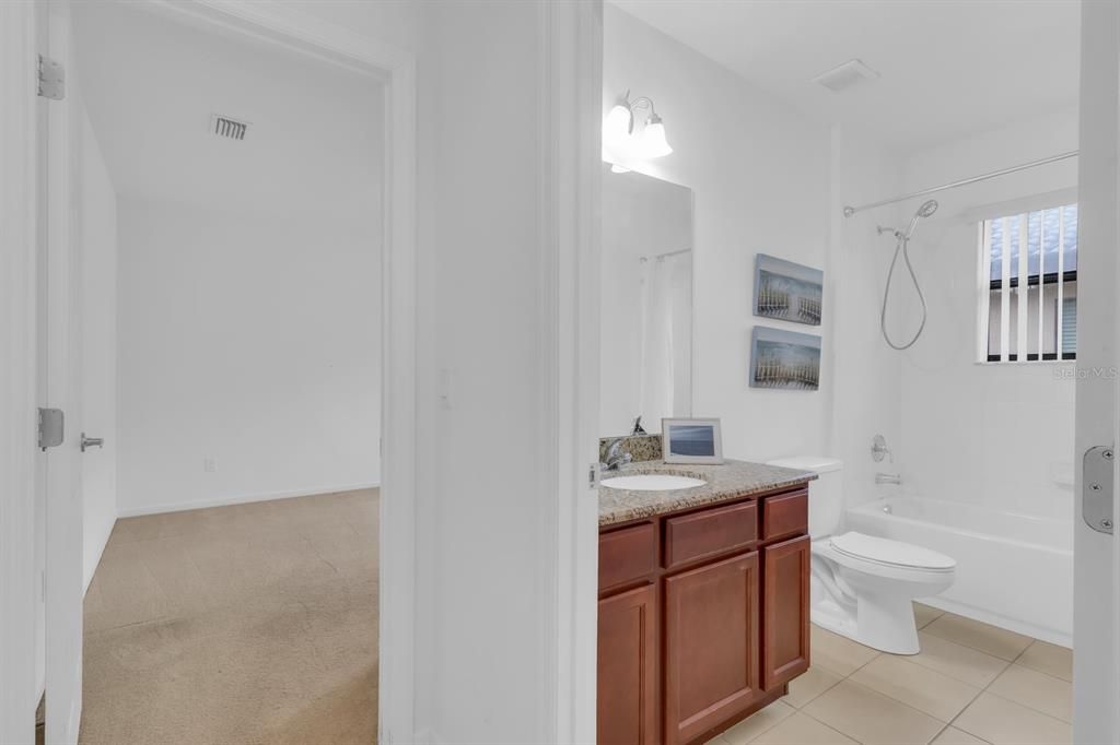 For Sale: $425,000 (4 beds, 2 baths, 1895 Square Feet)