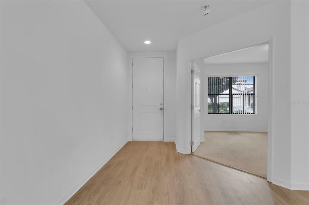 For Sale: $425,000 (4 beds, 2 baths, 1895 Square Feet)