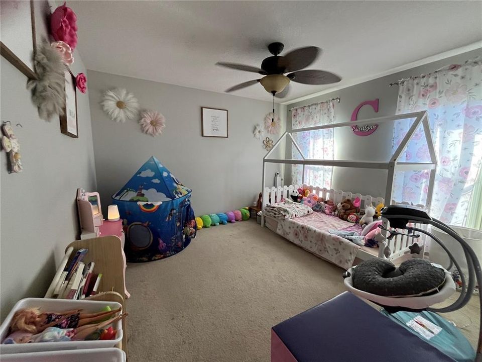 На продажу: $325,000 (3 спален, 2 ванн, 1706 Квадратных фут)