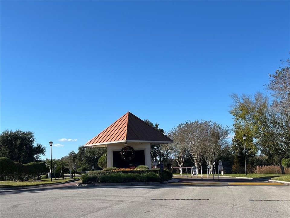 На продажу: $325,000 (3 спален, 2 ванн, 1706 Квадратных фут)