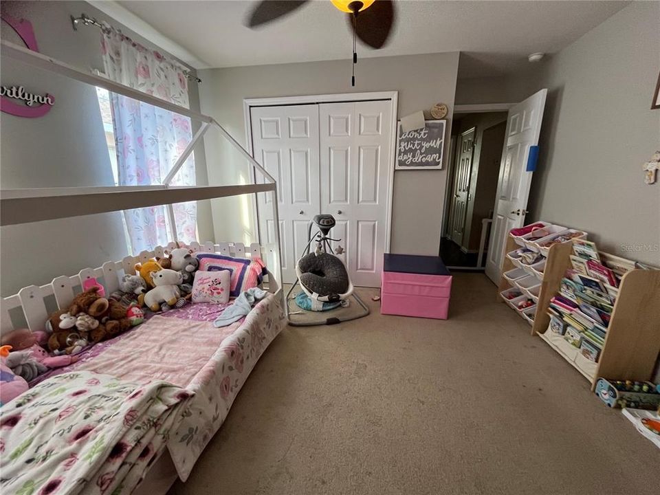 На продажу: $325,000 (3 спален, 2 ванн, 1706 Квадратных фут)