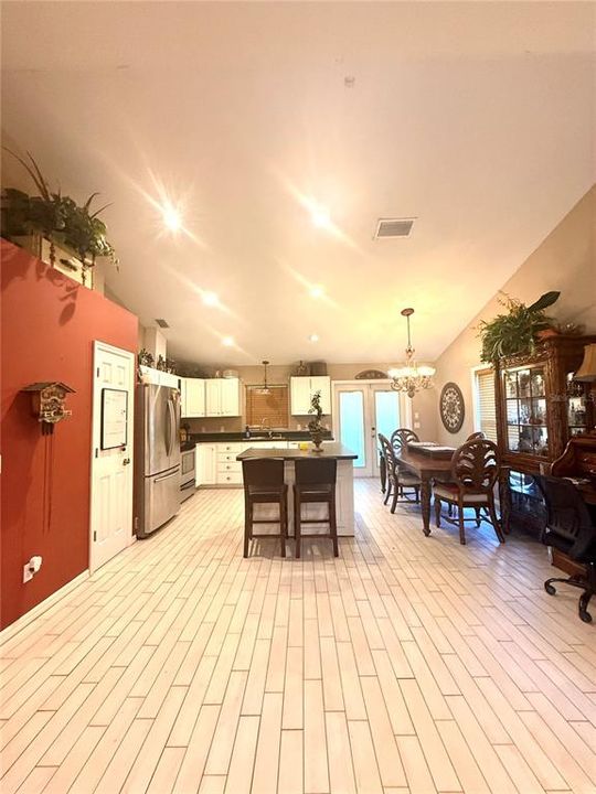 На продажу: $3,999,900 (6 спален, 4 ванн, 11776 Квадратных фут)