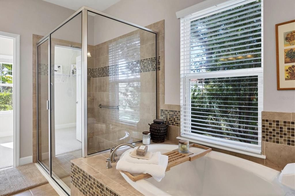 For Sale: $1,285,000 (6 beds, 5 baths, 5077 Square Feet)