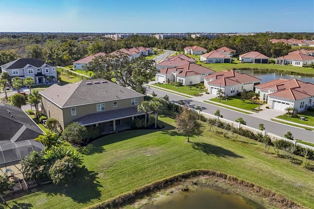 For Sale: $1,285,000 (6 beds, 5 baths, 5077 Square Feet)