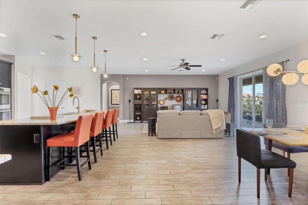 For Sale: $1,285,000 (6 beds, 5 baths, 5077 Square Feet)