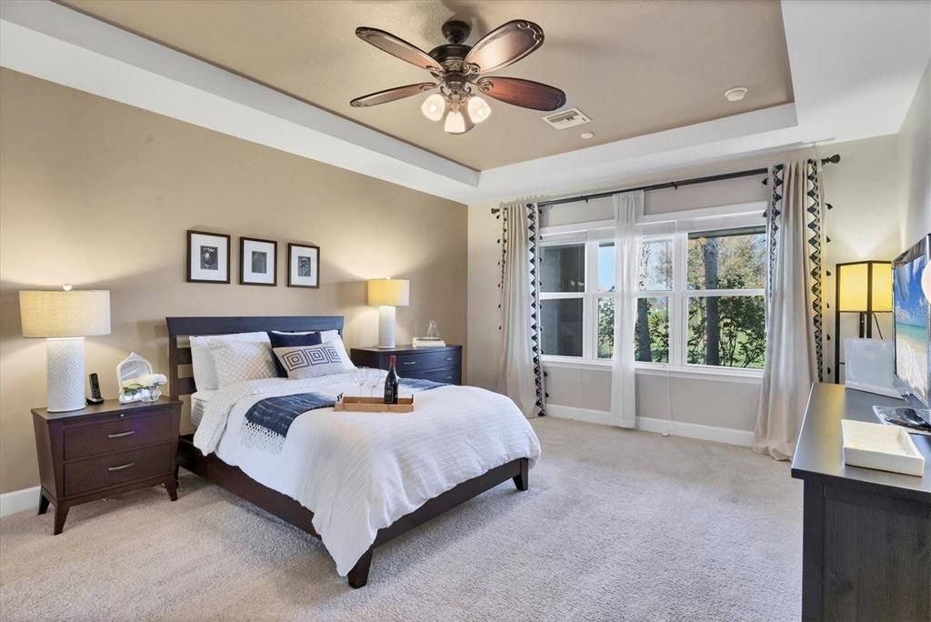 For Sale: $1,285,000 (6 beds, 5 baths, 5077 Square Feet)