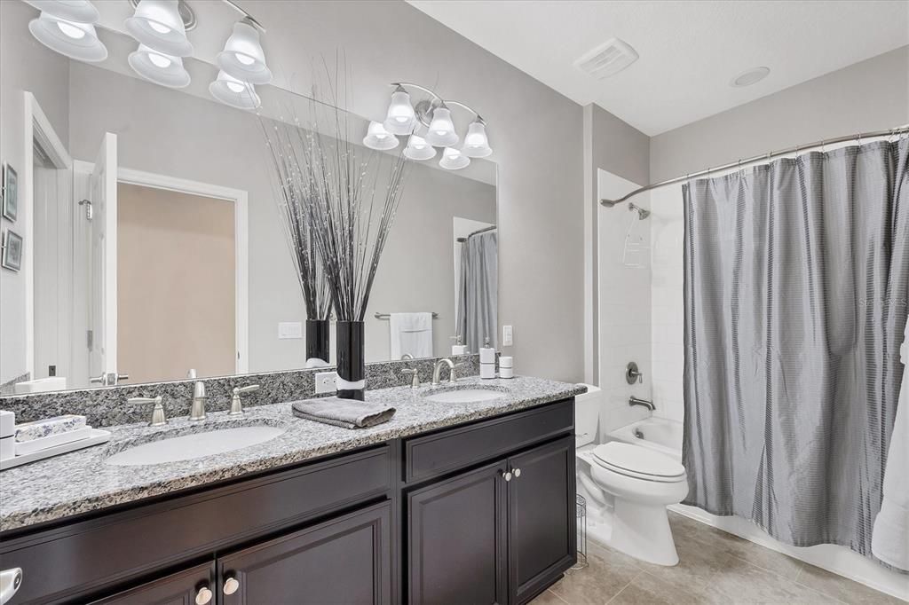 For Sale: $1,285,000 (6 beds, 5 baths, 5077 Square Feet)