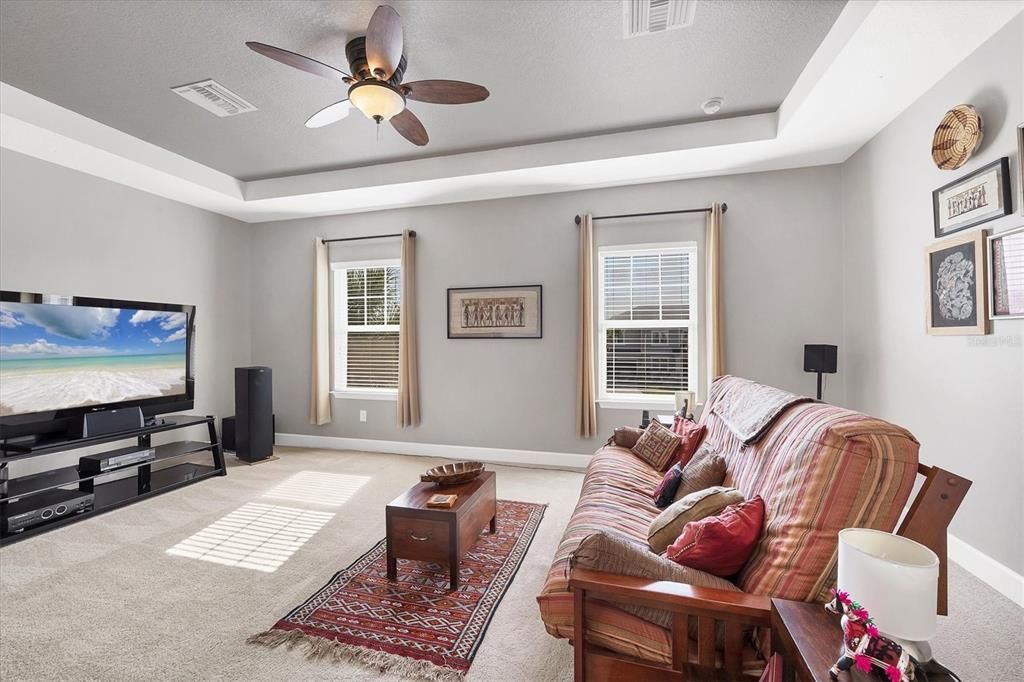 For Sale: $1,285,000 (6 beds, 5 baths, 5077 Square Feet)