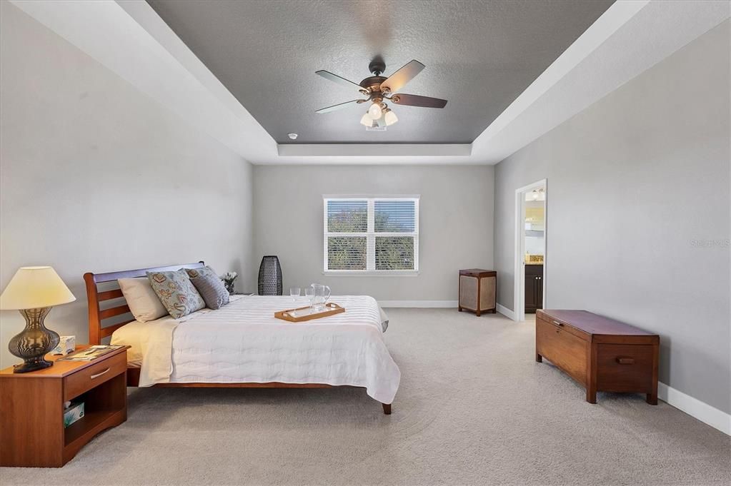 For Sale: $1,285,000 (6 beds, 5 baths, 5077 Square Feet)