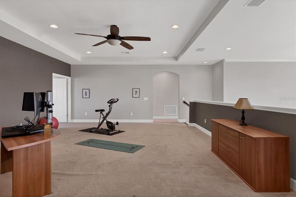 For Sale: $1,285,000 (6 beds, 5 baths, 5077 Square Feet)