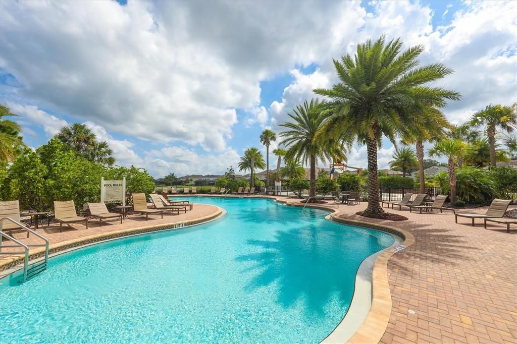 For Sale: $1,285,000 (6 beds, 5 baths, 5077 Square Feet)