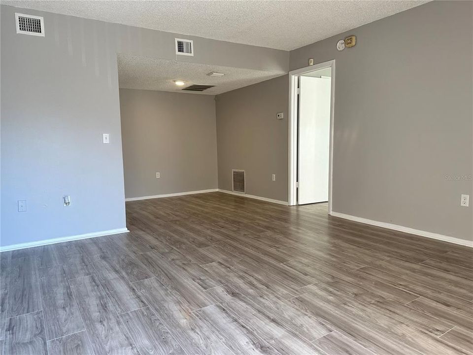For Rent: $1,200 (1 beds, 1 baths, 626 Square Feet)