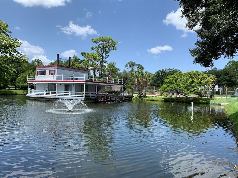 For Rent: $1,200 (1 beds, 1 baths, 626 Square Feet)