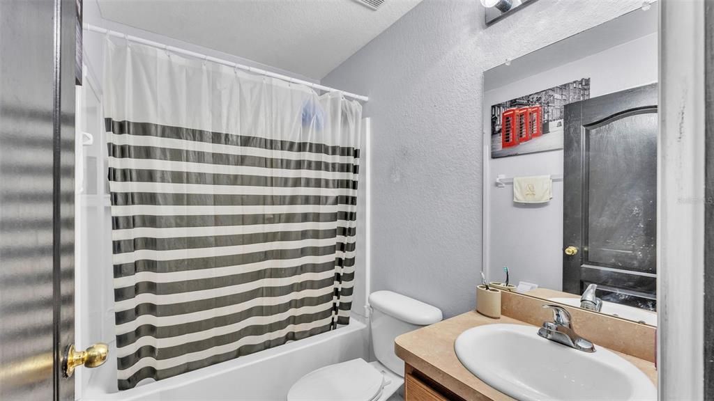 待售: $285,000 (3 贝兹, 2 浴室, 1483 平方英尺)