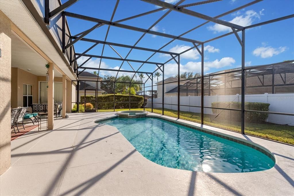 For Sale: $459,900 (4 beds, 3 baths, 2083 Square Feet)