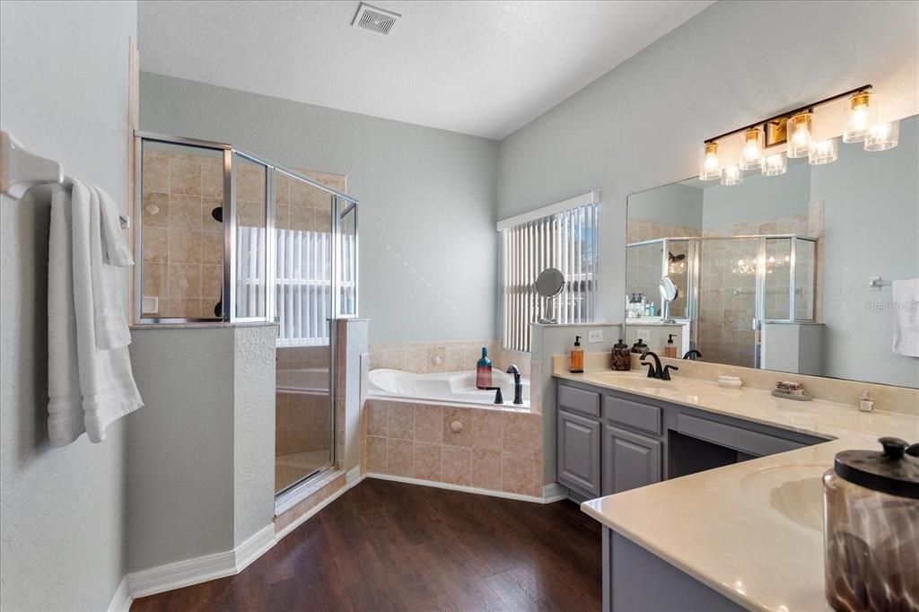 For Sale: $459,900 (4 beds, 3 baths, 2083 Square Feet)