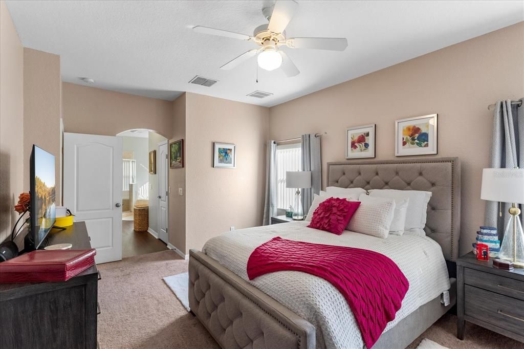 For Sale: $459,900 (4 beds, 3 baths, 2083 Square Feet)