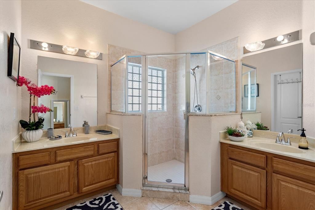 For Sale: $459,900 (4 beds, 3 baths, 2083 Square Feet)