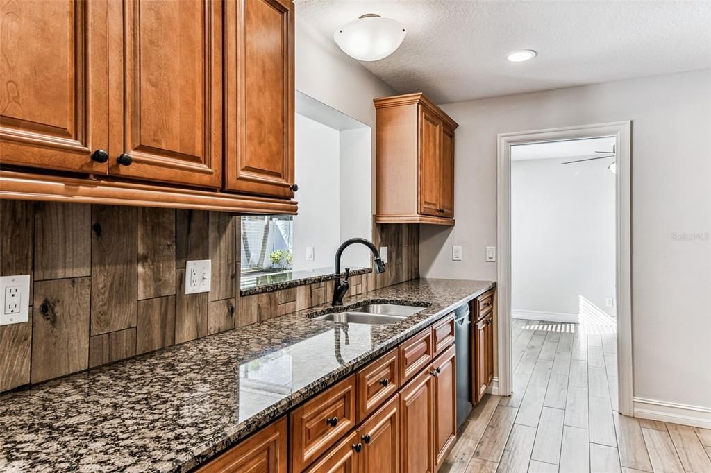 For Rent: $4,000 (3 beds, 2 baths, 2056 Square Feet)