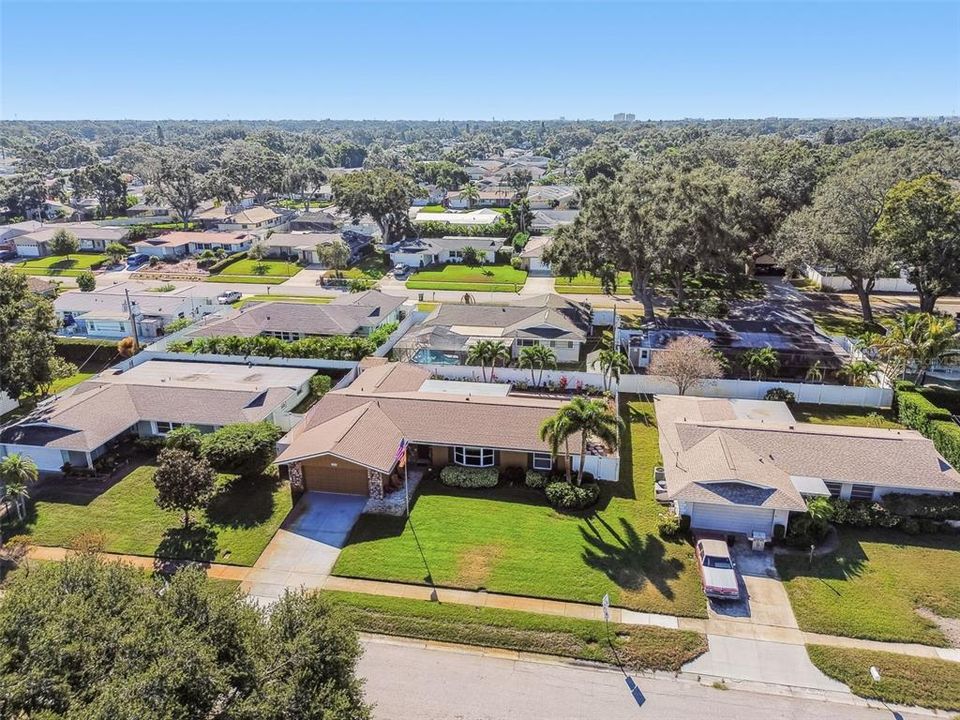 For Rent: $4,000 (3 beds, 2 baths, 2056 Square Feet)