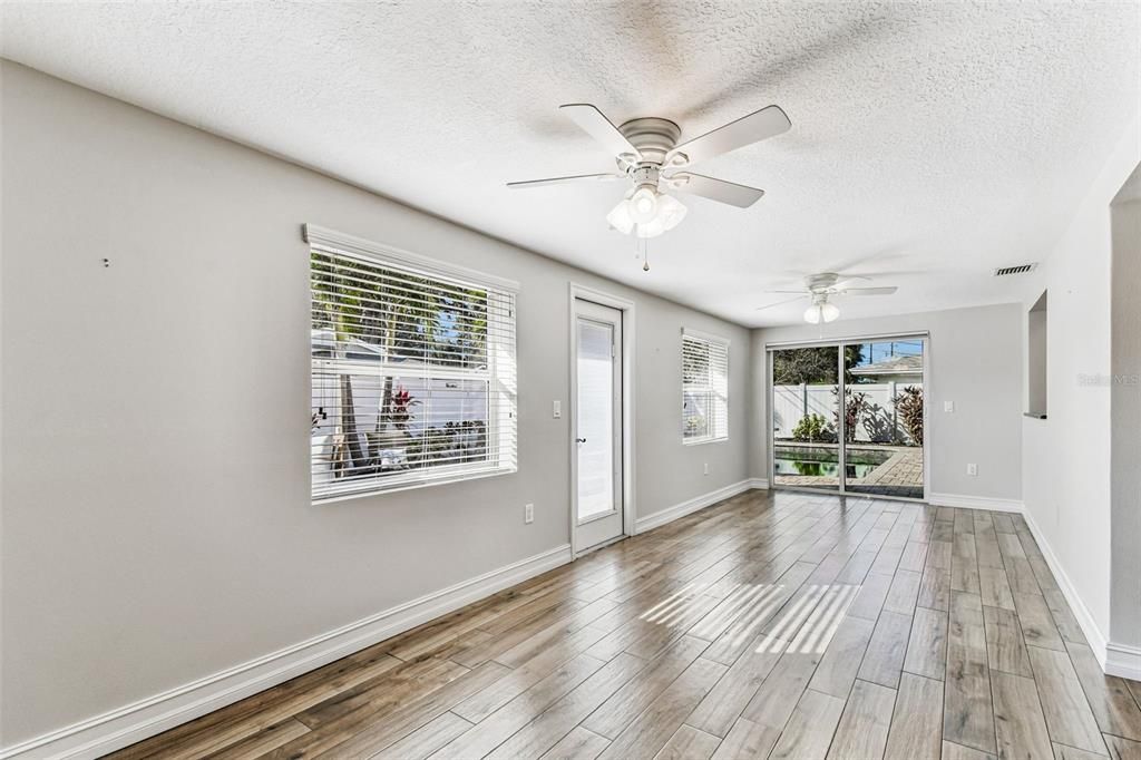 For Rent: $4,000 (3 beds, 2 baths, 2056 Square Feet)