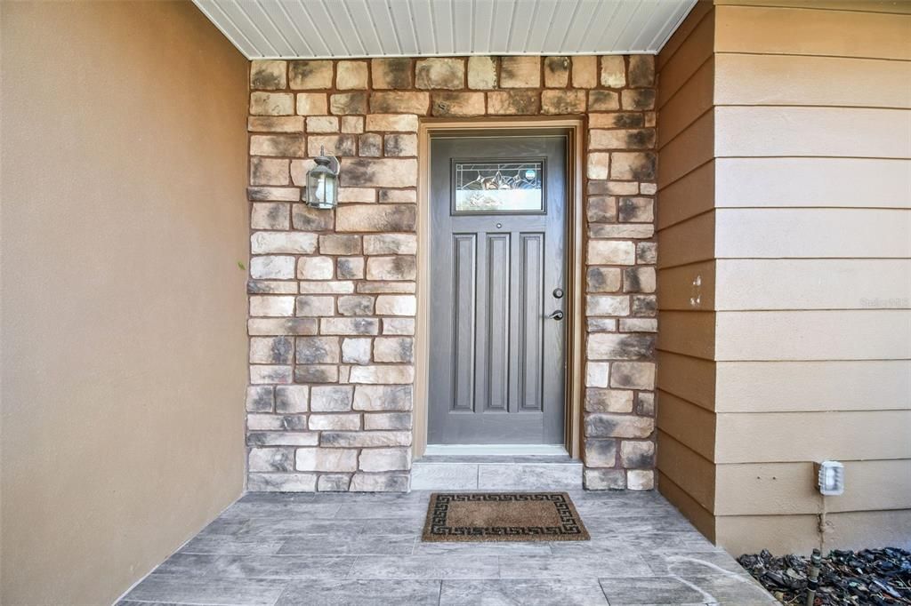 For Rent: $4,000 (3 beds, 2 baths, 2056 Square Feet)