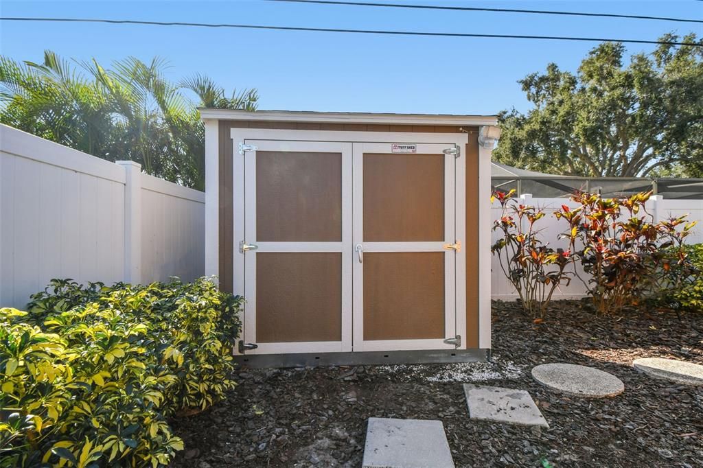 For Rent: $4,000 (3 beds, 2 baths, 2056 Square Feet)