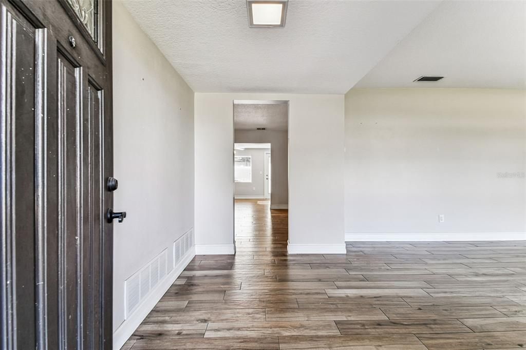 For Rent: $4,000 (3 beds, 2 baths, 2056 Square Feet)