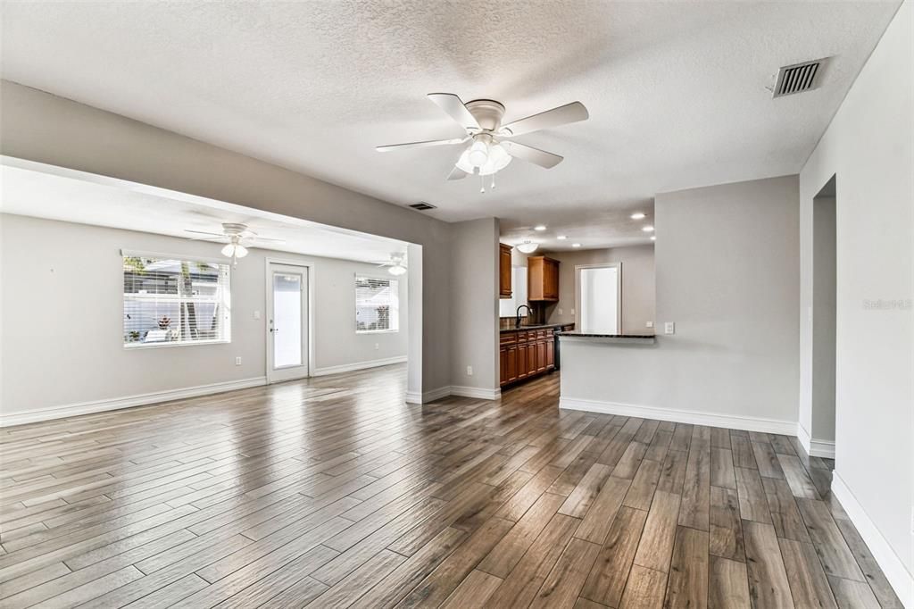 For Rent: $4,000 (3 beds, 2 baths, 2056 Square Feet)