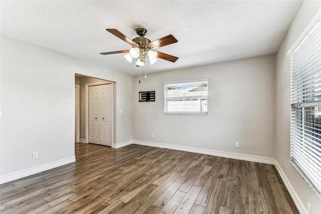 For Rent: $4,000 (3 beds, 2 baths, 2056 Square Feet)