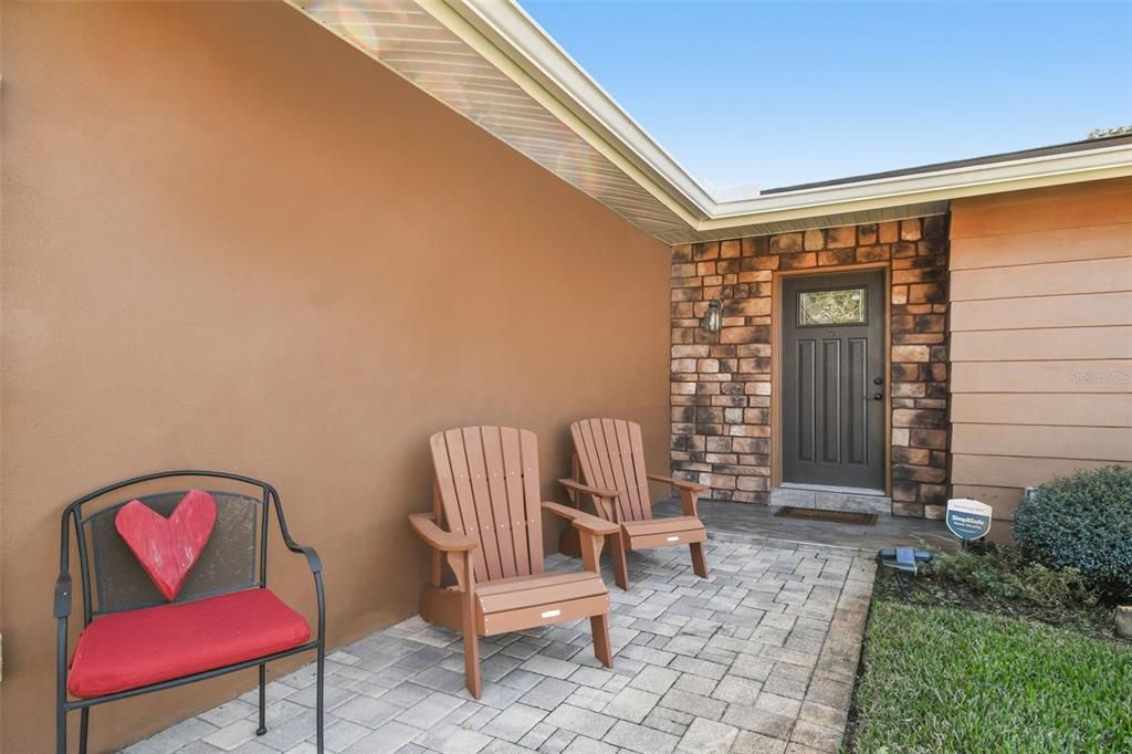 For Rent: $4,000 (3 beds, 2 baths, 2056 Square Feet)