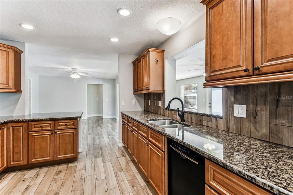 For Rent: $4,000 (3 beds, 2 baths, 2056 Square Feet)