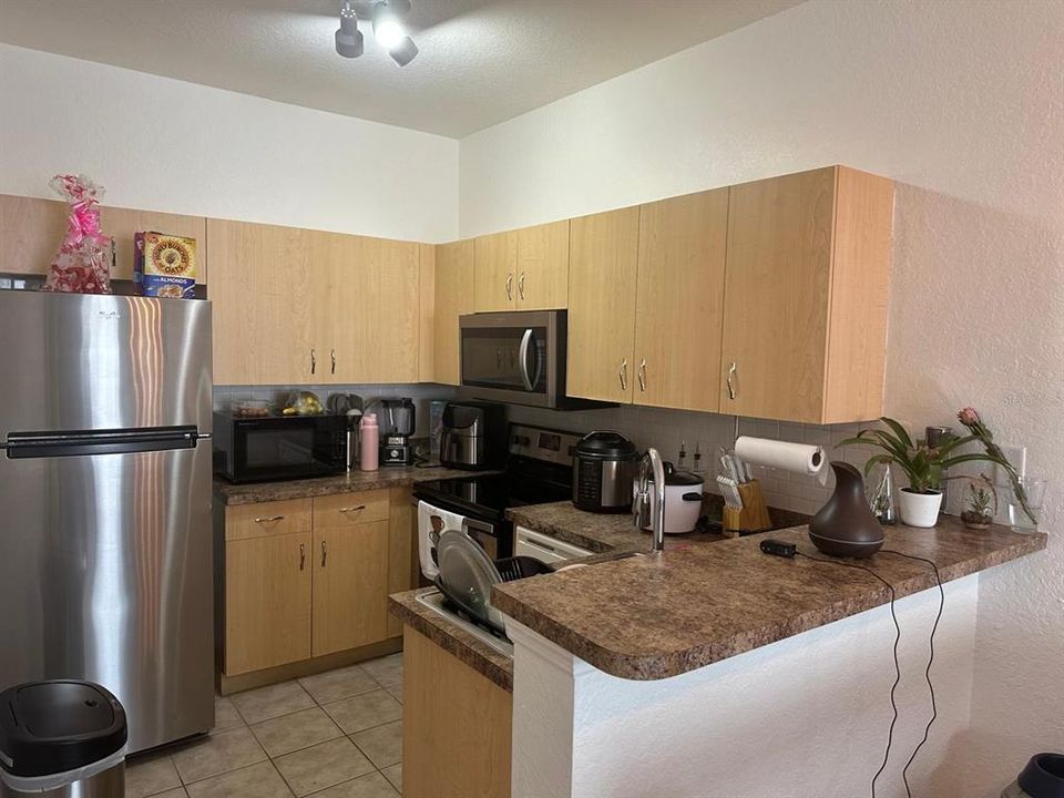 For Sale: $160,000 (2 beds, 2 baths, 812 Square Feet)