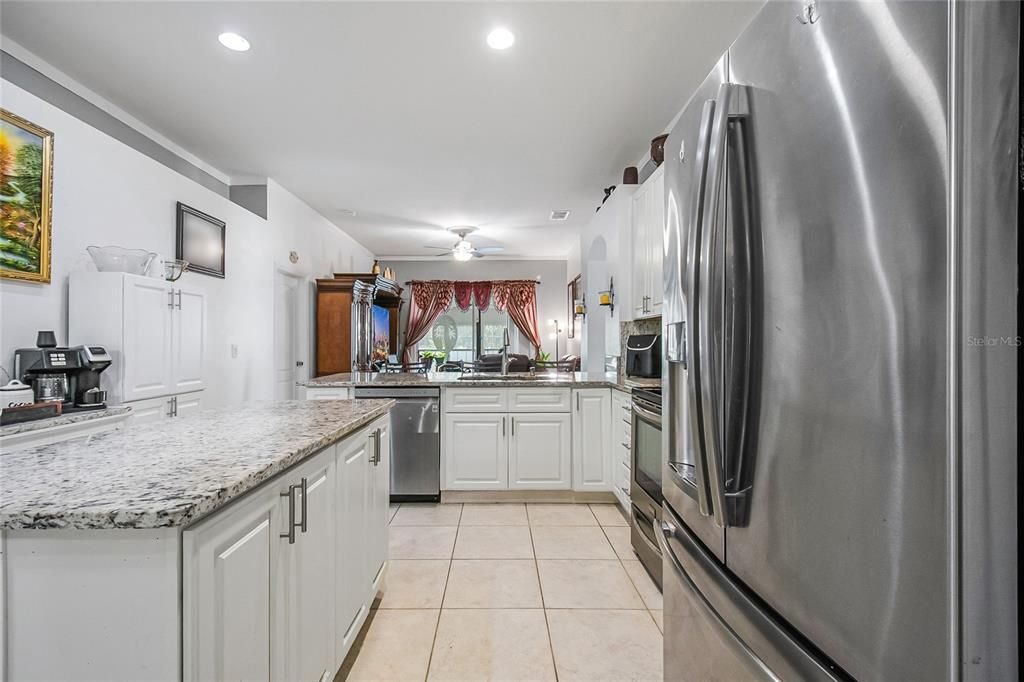 En Venta: $380,000 (3 camas, 2 baños, 1832 Pies cuadrados)