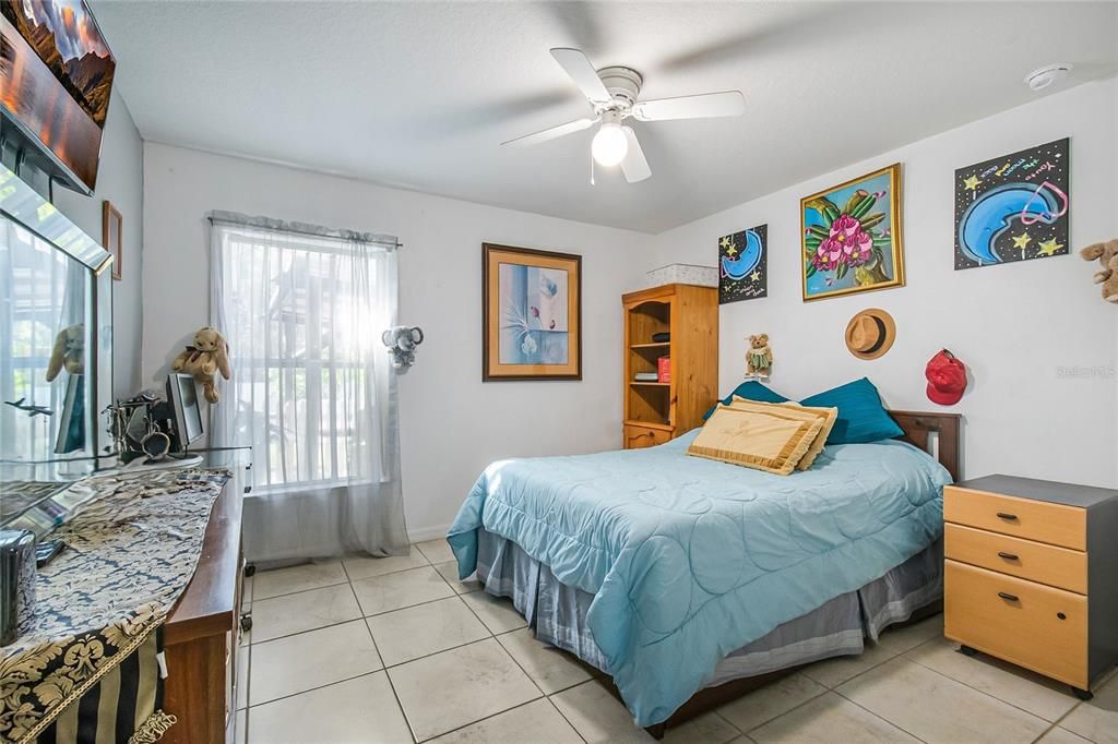 En Venta: $380,000 (3 camas, 2 baños, 1832 Pies cuadrados)