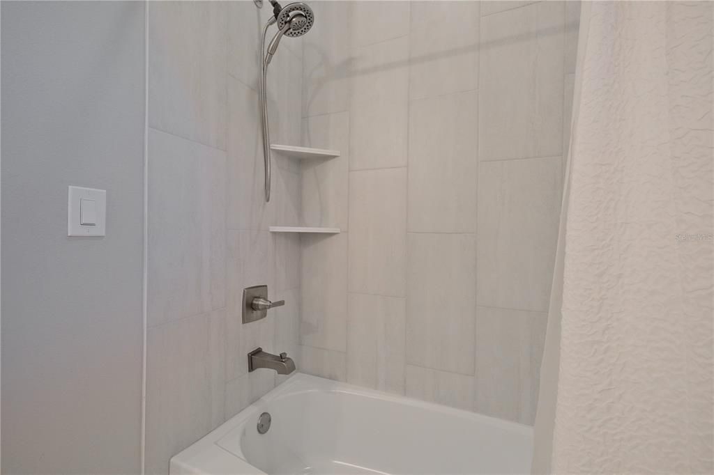 For Sale: $380,000 (3 beds, 2 baths, 1778 Square Feet)