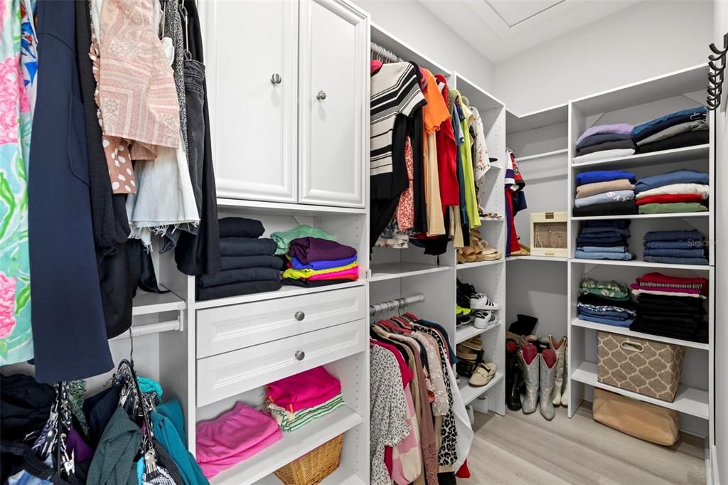 For Sale: $675,000 (4 beds, 3 baths, 2038 Square Feet)