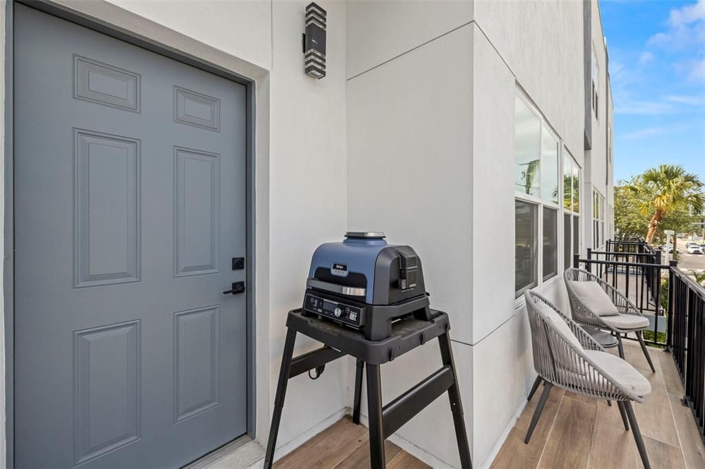 For Sale: $675,000 (4 beds, 3 baths, 2038 Square Feet)