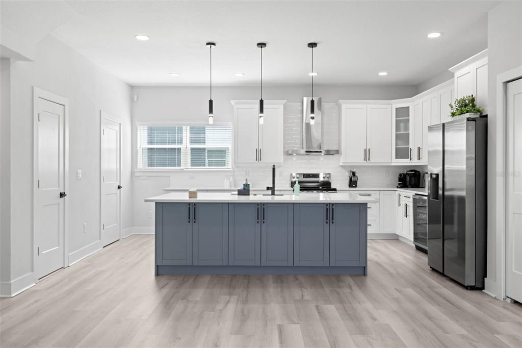 For Sale: $675,000 (4 beds, 3 baths, 2038 Square Feet)