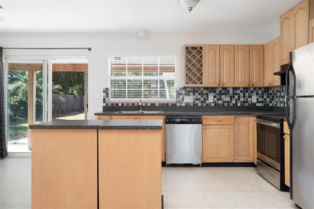 En Renta: $2,250 (3 camas, 2 baños, 960 Pies cuadrados)