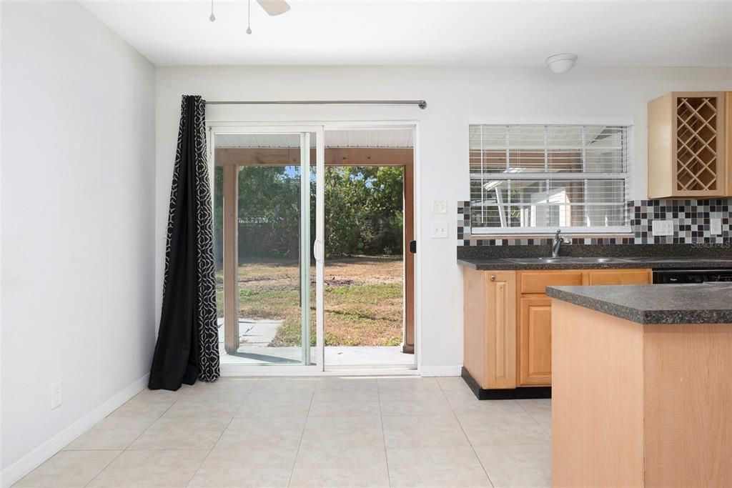 En Renta: $2,250 (3 camas, 2 baños, 960 Pies cuadrados)