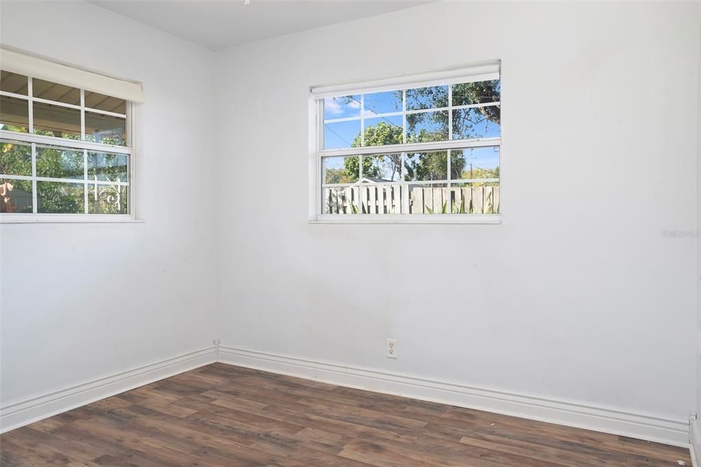 En Renta: $2,250 (3 camas, 2 baños, 960 Pies cuadrados)