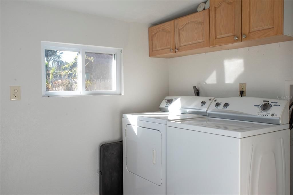 En Renta: $2,250 (3 camas, 2 baños, 960 Pies cuadrados)