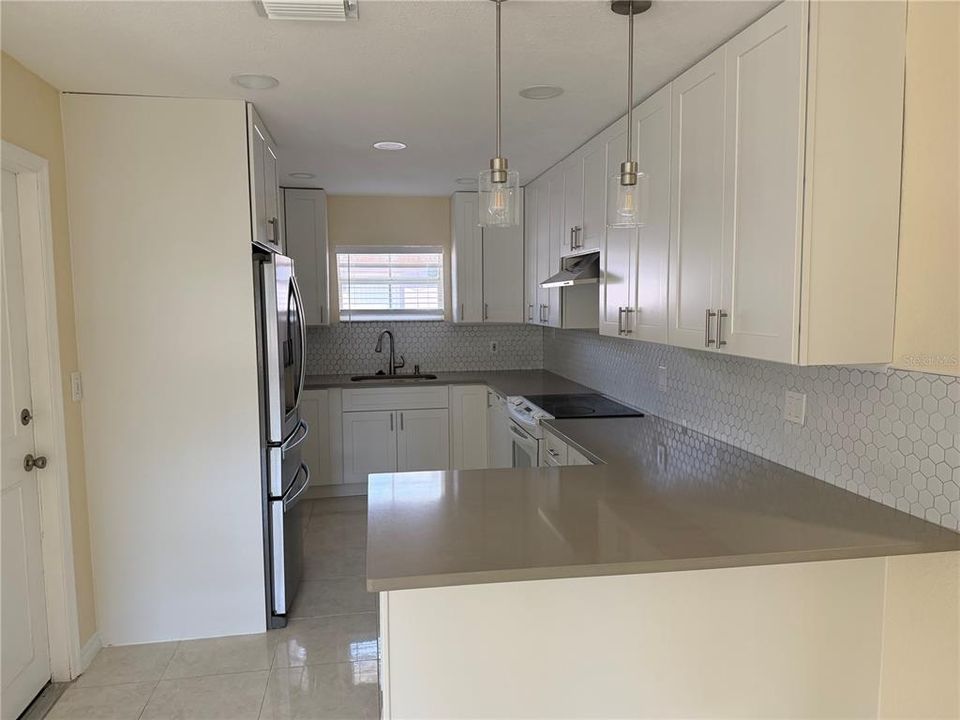 В аренду: $2,900 (3 спален, 2 ванн, 1530 Квадратных фут)