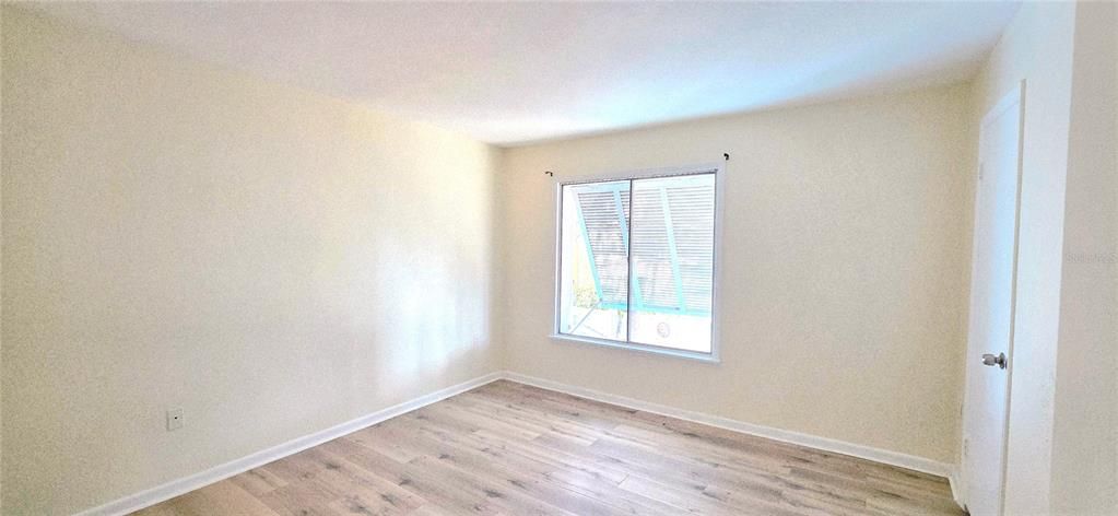 For Sale: $280,000 (3 beds, 2 baths, 1375 Square Feet)