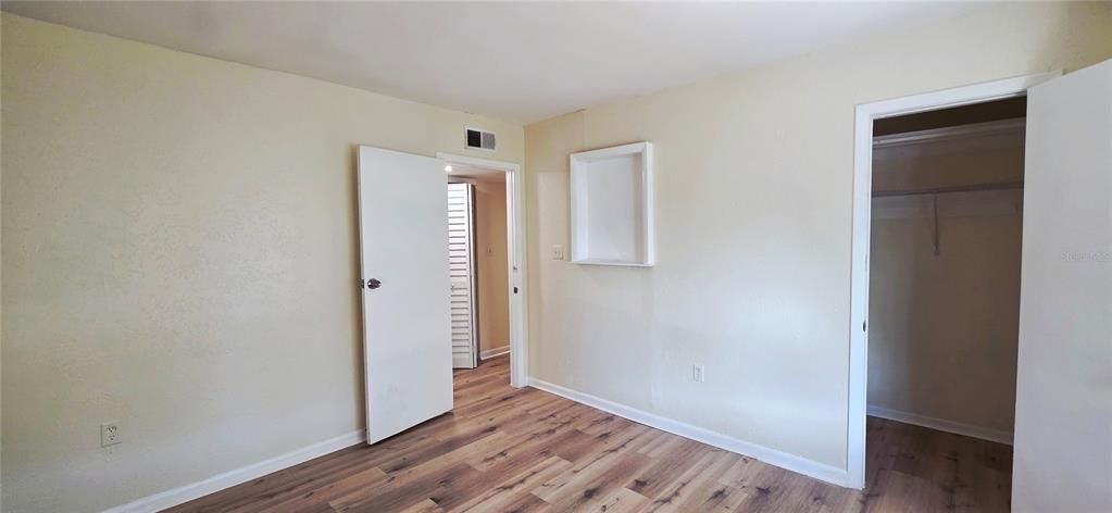 For Sale: $280,000 (3 beds, 2 baths, 1375 Square Feet)