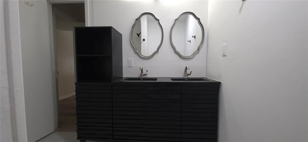 На продажу: $280,000 (3 спален, 2 ванн, 1375 Квадратных фут)