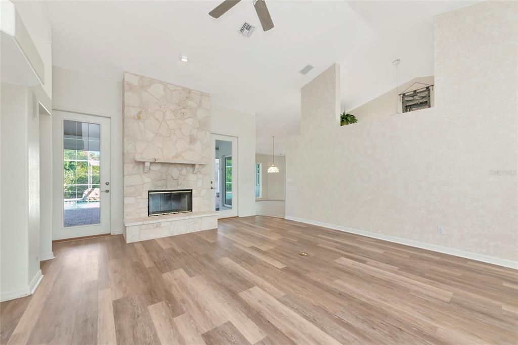 For Sale: $799,900 (4 beds, 3 baths, 3070 Square Feet)