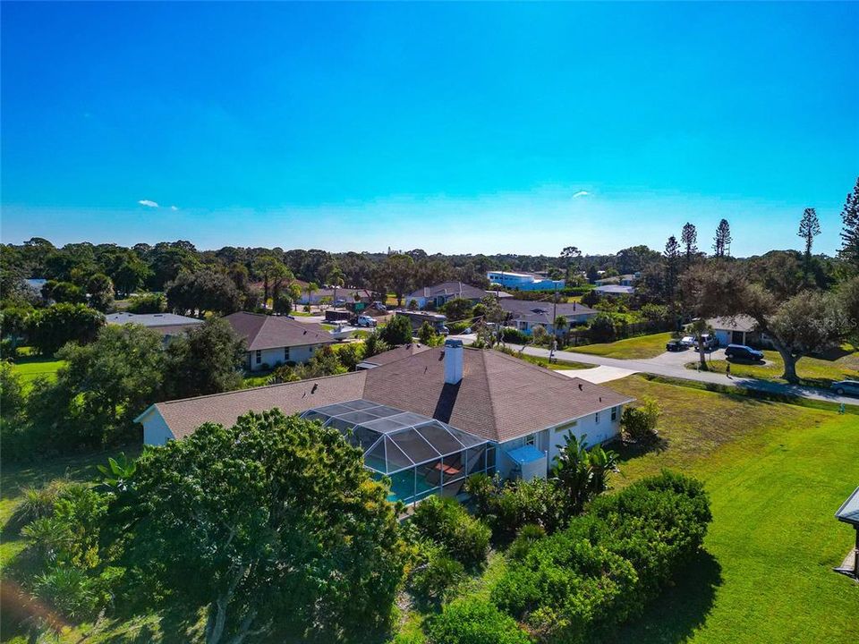 For Sale: $799,900 (4 beds, 3 baths, 3070 Square Feet)